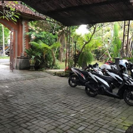 Gina'S Guest House Sanur Екстериор снимка